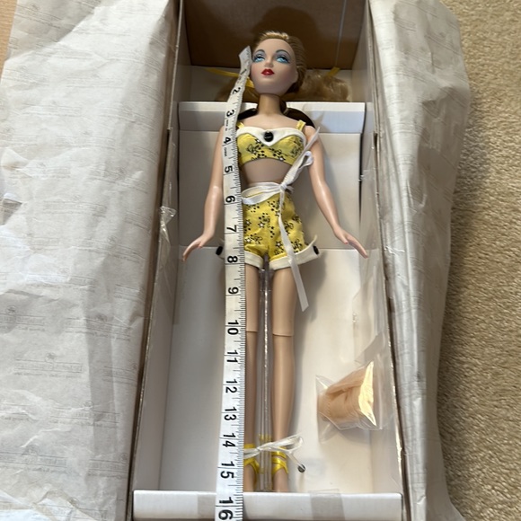 Gene Doll by Ashton Drake paperwork dated 1999 please view all photos - Picture 5 of 14